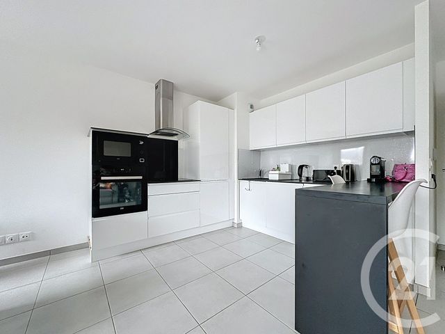 Appartement T3 &agrave; vendre - 3 pi&egrave;ces - 66,06 m2 - St Cyr L Ecole - 78 - ILE-DE-FRANCE