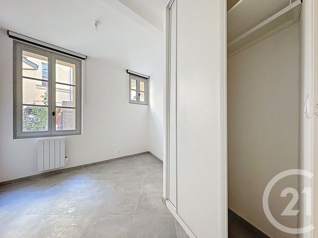 Appartement T3 à vendre - 3 pièces - 70,81 m2 - Versailles - 78 - ILE-DE-FRANCE