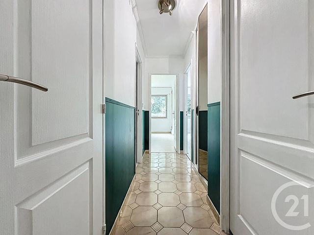 Appartement F4 à vendre - 4 pièces - 86,65 m2 - St Cyr L Ecole - 78 - ILE-DE-FRANCE