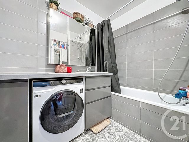 Appartement F3 &agrave; vendre - 3 pi&egrave;ces - 66,56 m2 - St Cyr L Ecole - 78 - ILE-DE-FRANCE