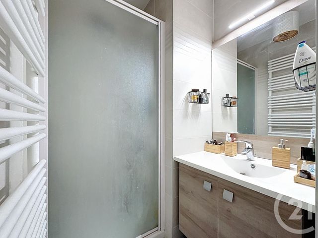 Appartement F4 à vendre - 4 pièces - 97 m2 - Rocquencourt - 78 - ILE-DE-FRANCE