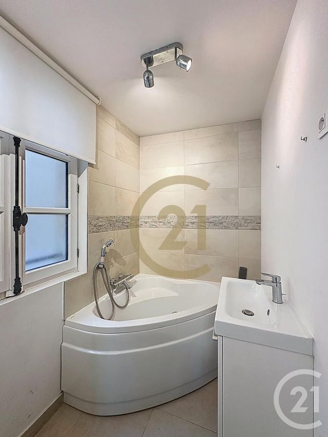 Appartement Duplex à louer - 3 pièces - 47,54 m2 - Versailles - 78 - ILE-DE-FRANCE