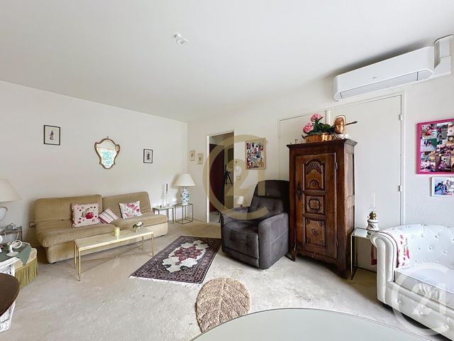 Appartement à vendre - 2 pièces - 44,83 m2 - Le Chesnay - 78 - ILE-DE-FRANCE