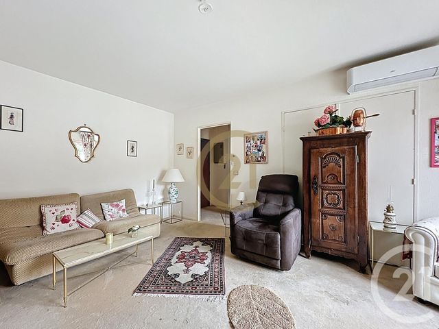 Appartement à vendre - 2 pièces - 44,83 m2 - Le Chesnay - 78 - ILE-DE-FRANCE