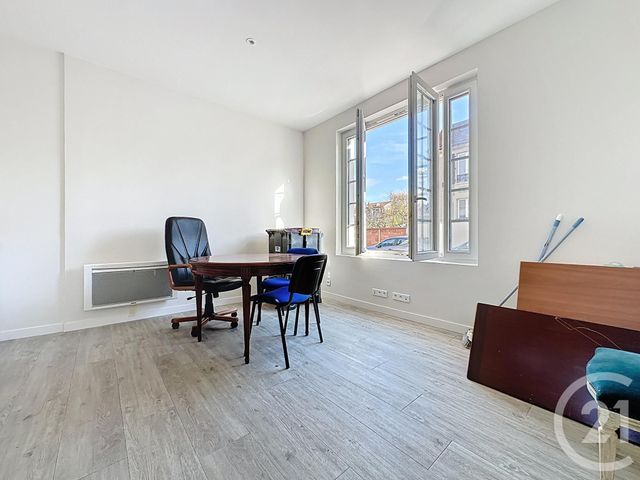 Appartement Local &agrave; vendre - 4 pi&egrave;ces - 61,09 m2 - Versailles - 78 - ILE-DE-FRANCE