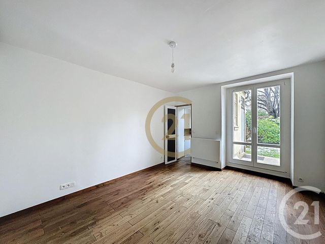 Appartement F3 &agrave; louer - 3 pi&egrave;ces - 46,70 m2 - Versailles - 78 - ILE-DE-FRANCE