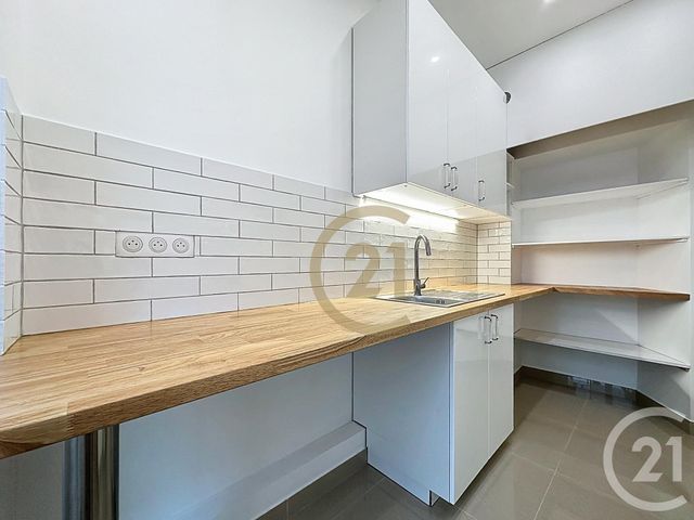 Appartement F1 &agrave; louer - 2 pi&egrave;ces - 40 m2 - Versailles - 78 - ILE-DE-FRANCE