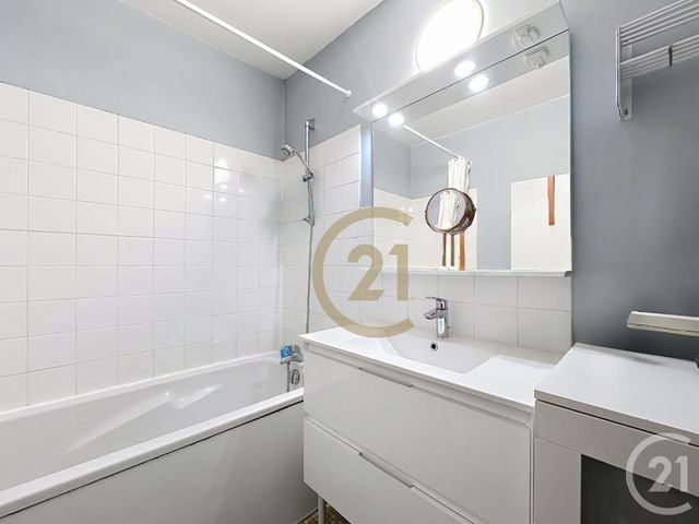 Appartement F6 &agrave; louer - 6 pi&egrave;ces - 113,43 m2 - Versailles - 78 - ILE-DE-FRANCE