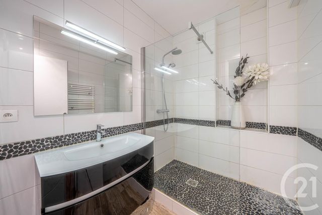 Appartement F3 &agrave; vendre - 3 pi&egrave;ces - 66,38 m2 - Versailles - 78 - ILE-DE-FRANCE