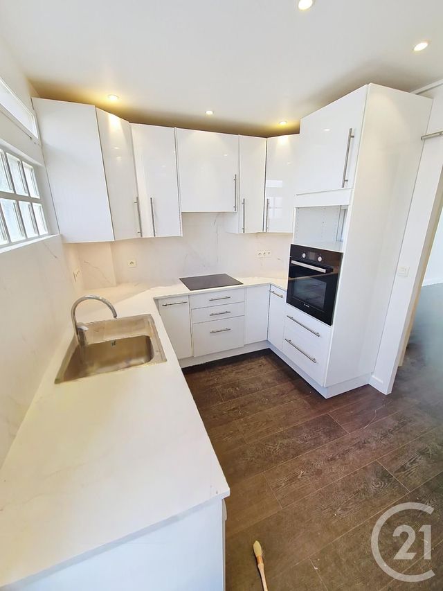 Appartement F3 &agrave; louer - 3 pi&egrave;ces - 77,40 m2 - Versailles - 78 - ILE-DE-FRANCE