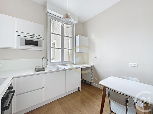 Appartement F3 &agrave; louer - 3 pi&egrave;ces - 67,73 m2 - Versailles - 78 - ILE-DE-FRANCE