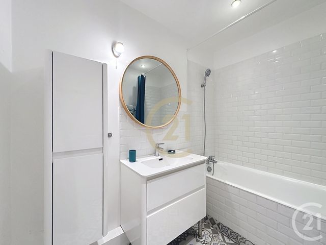 Appartement F3 &agrave; louer - 3 pi&egrave;ces - 67,73 m2 - Versailles - 78 - ILE-DE-FRANCE