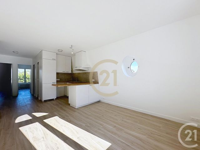 Appartement F3 &agrave; louer - 3 pi&egrave;ces - 46,52 m2 - Versailles - 78 - ILE-DE-FRANCE