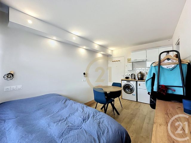 Appartement F1 &agrave; louer - 1 pi&egrave;ce - 15,84 m2 - Le Chesnay - 78 - ILE-DE-FRANCE