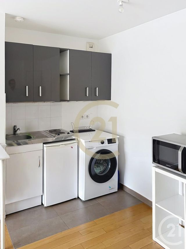 Appartement F1 &agrave; louer - 1 pi&egrave;ce - 32,31 m2 - Versailles - 78 - ILE-DE-FRANCE