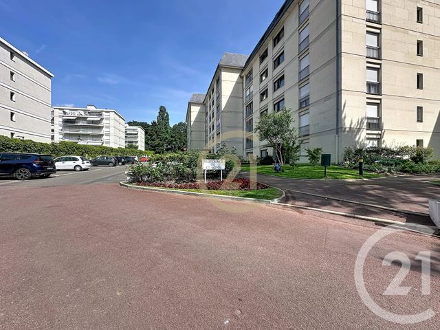 Appartement &agrave; louer - 6 pi&egrave;ces - 117,27 m2 - Versailles - 78 - ILE-DE-FRANCE