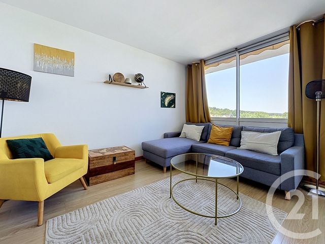 Appartement T5 &agrave; vendre - 6 pi&egrave;ces - 122,16 m2 - Fontenay Le Fleury - 78 - ILE-DE-FRANCE