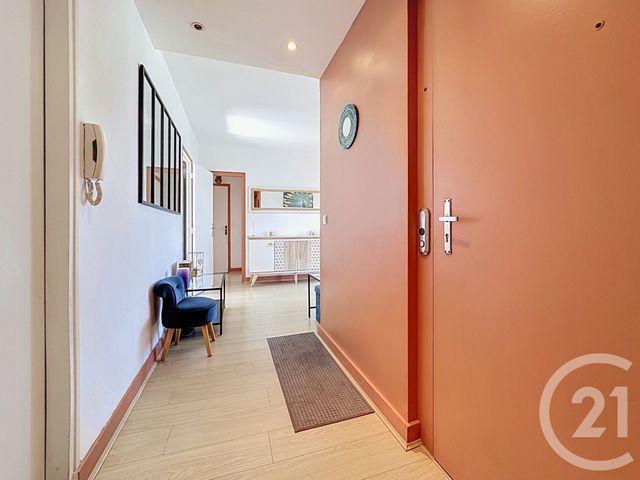 Appartement T5 &agrave; louer - 6 pi&egrave;ces - 122,16 m2 - Fontenay Le Fleury - 78 - ILE-DE-FRANCE