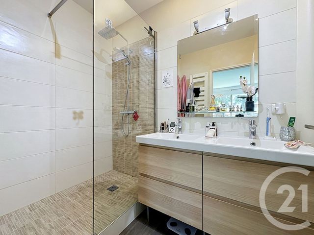 Appartement F4 &agrave; vendre - 4 pi&egrave;ces - 93,88 m2 - Le Chesnay - 78 - ILE-DE-FRANCE