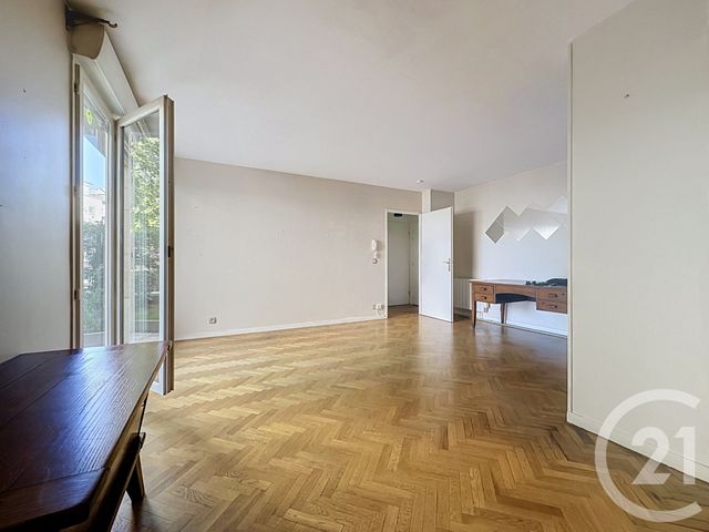 Appartement T3 &agrave; vendre - 3 pi&egrave;ces - 58,74 m2 - St Cyr L Ecole - 78 - ILE-DE-FRANCE