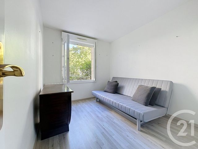 Appartement T3 &agrave; vendre - 3 pi&egrave;ces - 58,74 m2 - St Cyr L Ecole - 78 - ILE-DE-FRANCE