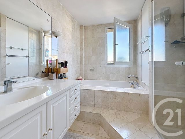 Appartement F5 &agrave; vendre - 5 pi&egrave;ces - 96,57 m2 - 78 - ILE-DE-FRANCE