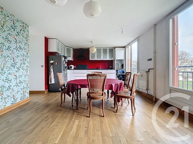 Appartement F5 &agrave; louer - 5 pi&egrave;ces - 81,28 m2 - Versailles - 78 - ILE-DE-FRANCE