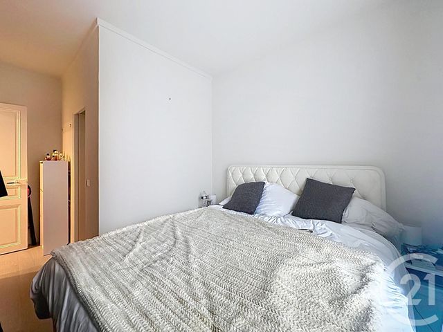 Appartement F2 &agrave; louer - 2 pi&egrave;ces - 46,87 m2 - Le Chesnay - 78 - ILE-DE-FRANCE