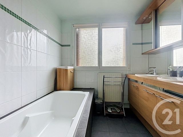 Appartement Duplex &agrave; vendre - 7 pi&egrave;ces - 135,67 m2 - Versailles - 78 - ILE-DE-FRANCE