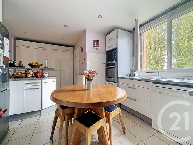 Appartement Duplex &agrave; vendre - 7 pi&egrave;ces - 135,67 m2 - Versailles - 78 - ILE-DE-FRANCE