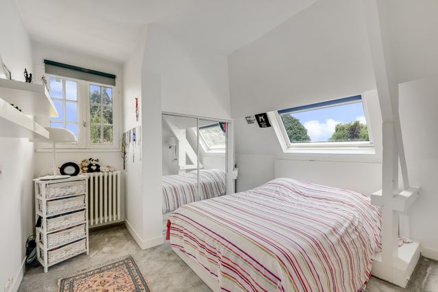 Maison à vendre - 8 pièces - 250 m2 - Versailles - 78 - ILE-DE-FRANCE