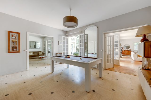 Maison à vendre - 8 pièces - 250 m2 - Versailles - 78 - ILE-DE-FRANCE