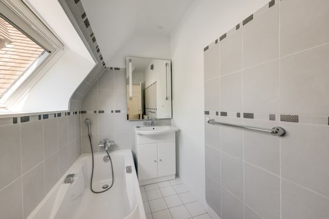 Maison à vendre - 8 pièces - 250 m2 - Versailles - 78 - ILE-DE-FRANCE