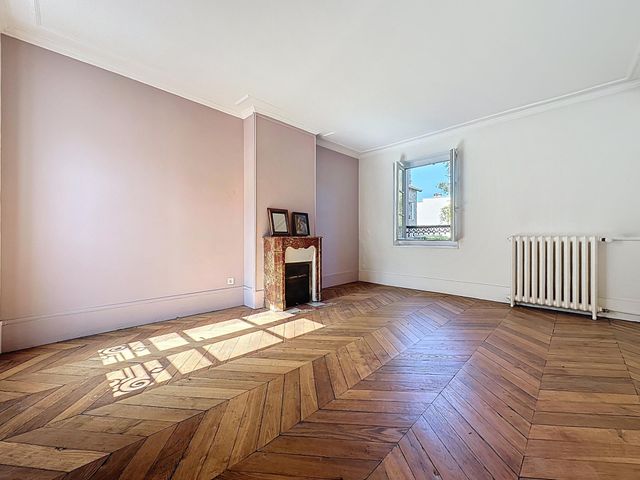 Maison à vendre - 7 pièces - 160,43 m2 - Versailles - 78 - ILE-DE-FRANCE