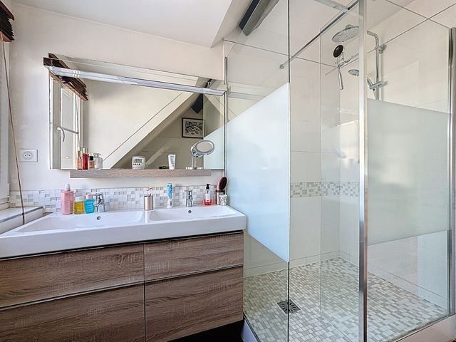 Appartement F6 &agrave; vendre - 6 pi&egrave;ces - 136,07 m2 - Versailles - 78 - ILE-DE-FRANCE