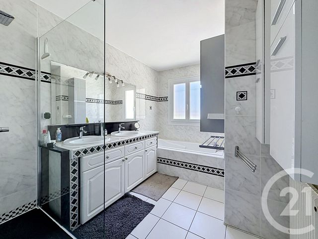 Maison &agrave; vendre - 5 pi&egrave;ces - 143,71 m2 - Gujan Mestras - 33 - AQUITAINE