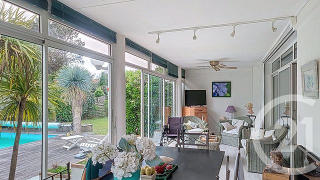Maison à vendre - 9 pièces - 214 m2 - Gujan Mestras - 33 - AQUITAINE