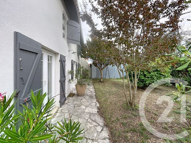 Maison &agrave; louer - 6 pi&egrave;ces - 177,07 m2 - Gujan Mestras - 33 - AQUITAINE