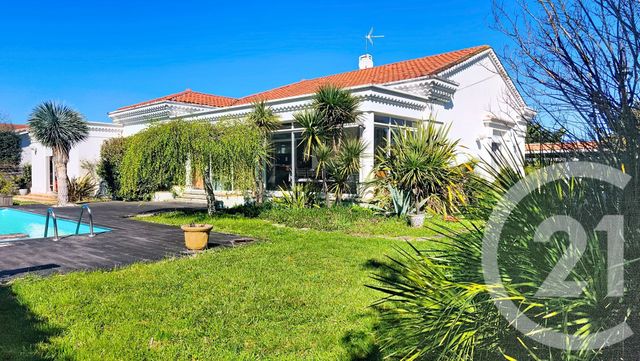 Maison 9 pièces 214 m² · à Gujan-Mestras · 214 m² · 730 000 €