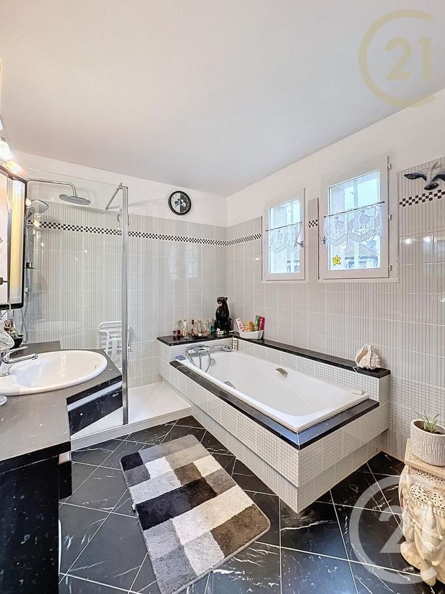 Maison &agrave; vendre - 7 pi&egrave;ces - 158 m2 - Boissise La Bertrand - 77 - ILE-DE-FRANCE