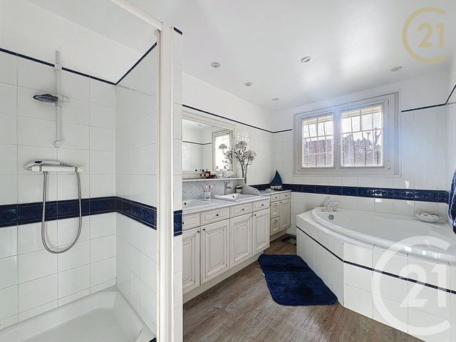 Maison &agrave; vendre - 9 pi&egrave;ces - 165,55 m2 - Boissise Le Roi - 77 - ILE-DE-FRANCE