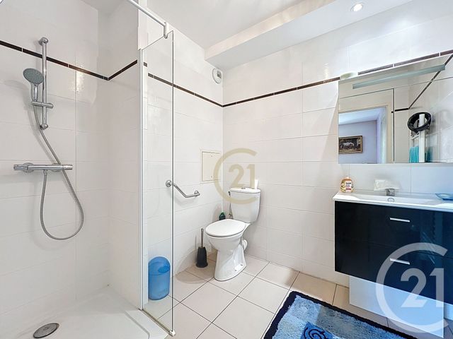 Appartement F2 à vendre - 2 pièces - 41,47 m2 - Pringy - 77 - ILE-DE-FRANCE