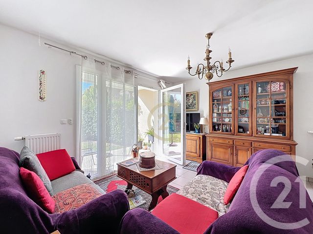 Appartement F2 à vendre - 2 pièces - 41,47 m2 - Pringy - 77 - ILE-DE-FRANCE