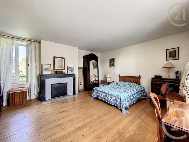 Maison à vendre - 10 pièces - 220,48 m2 - Pringy - 77 - ILE-DE-FRANCE