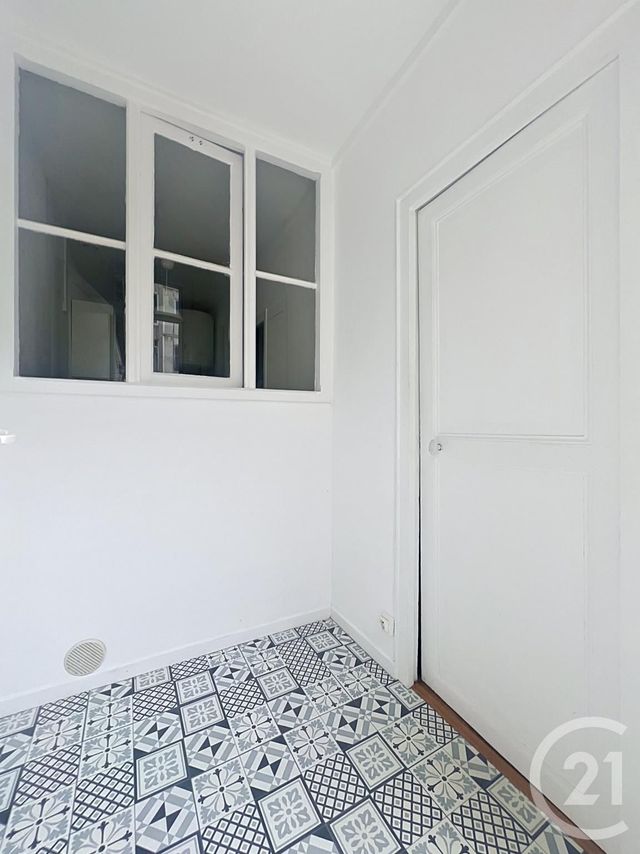 Appartement F1 &agrave; louer - 1 pi&egrave;ce - 23,88 m2 - Melun - 77 - ILE-DE-FRANCE