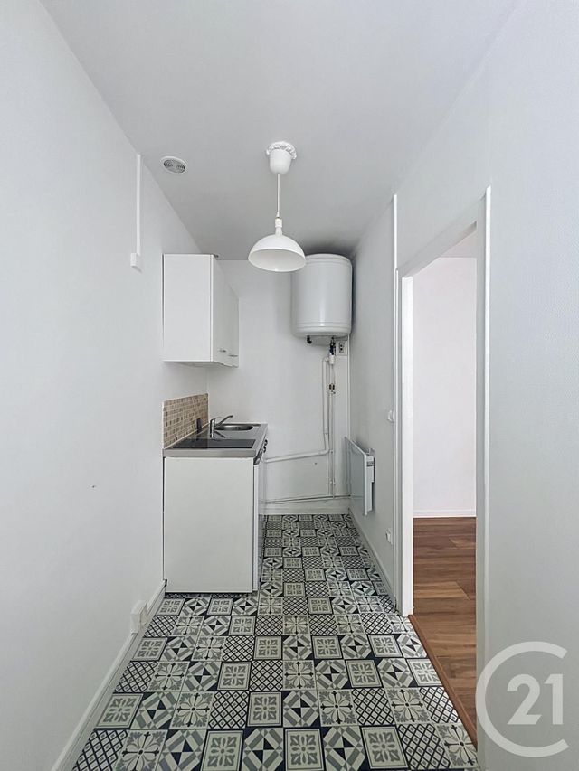 Appartement F1 &agrave; louer - 1 pi&egrave;ce - 23,88 m2 - Melun - 77 - ILE-DE-FRANCE