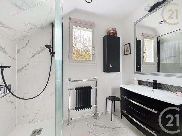 Maison à vendre - 6 pièces - 145 m2 - Boissise Le Roi - 77 - ILE-DE-FRANCE