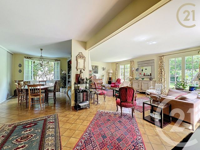 Maison à vendre - 8 pièces - 199,60 m2 - St Fargeau Ponthierry - 77 - ILE-DE-FRANCE