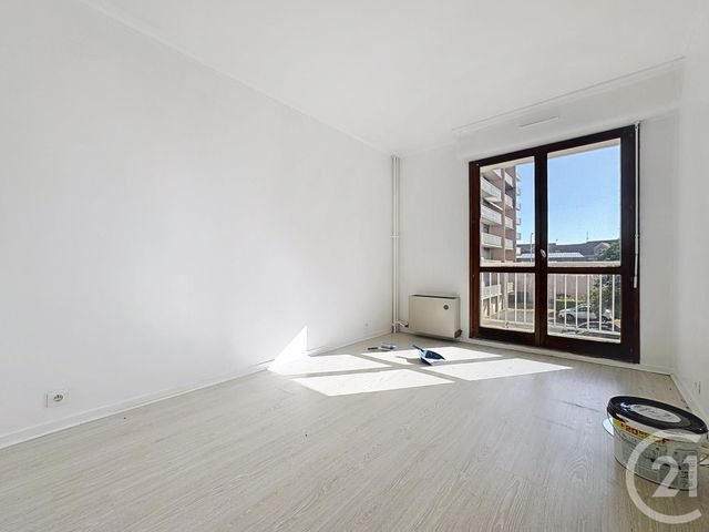 Appartement F3 à louer - 3 pièces - 72,28 m2 - Melun - 77 - ILE-DE-FRANCE