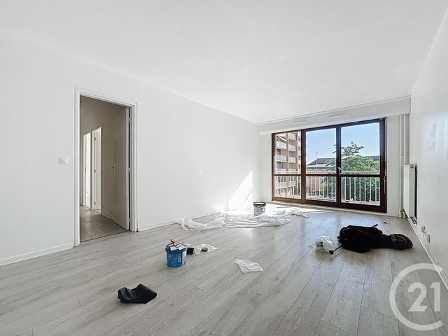 Appartement F3 à louer - 3 pièces - 72,28 m2 - Melun - 77 - ILE-DE-FRANCE